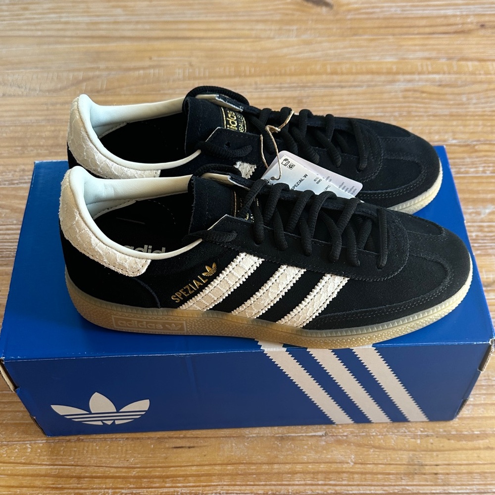 Adidas Originals Women's Handball Spezial Black & Cream Suede Sneakers